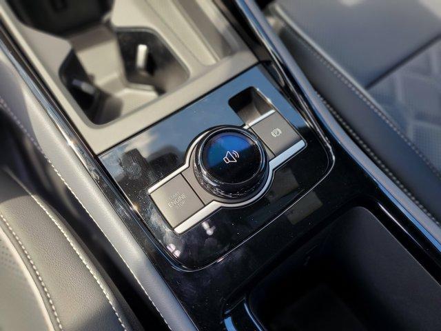 new 2025 Volkswagen Tiguan car