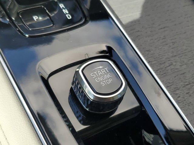 new 2025 Volvo XC90 car, priced at $73,038