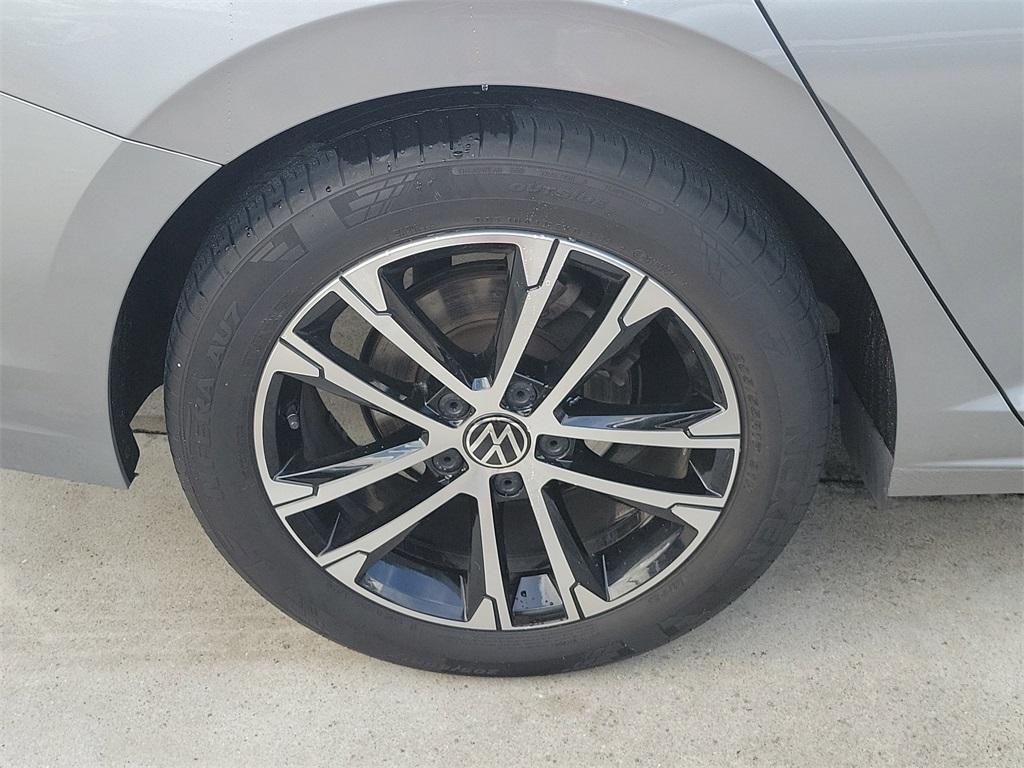 used 2023 Volkswagen Jetta car, priced at $18,677