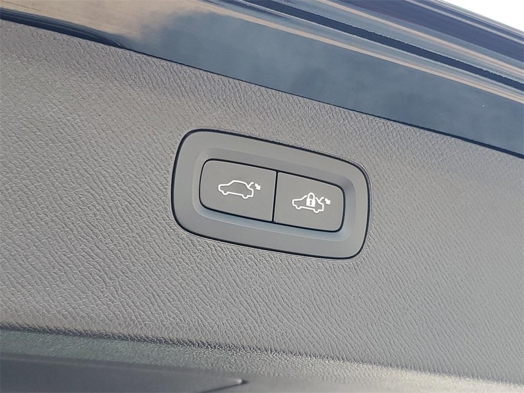 used 2024 Volvo XC90 car, priced at $51,588