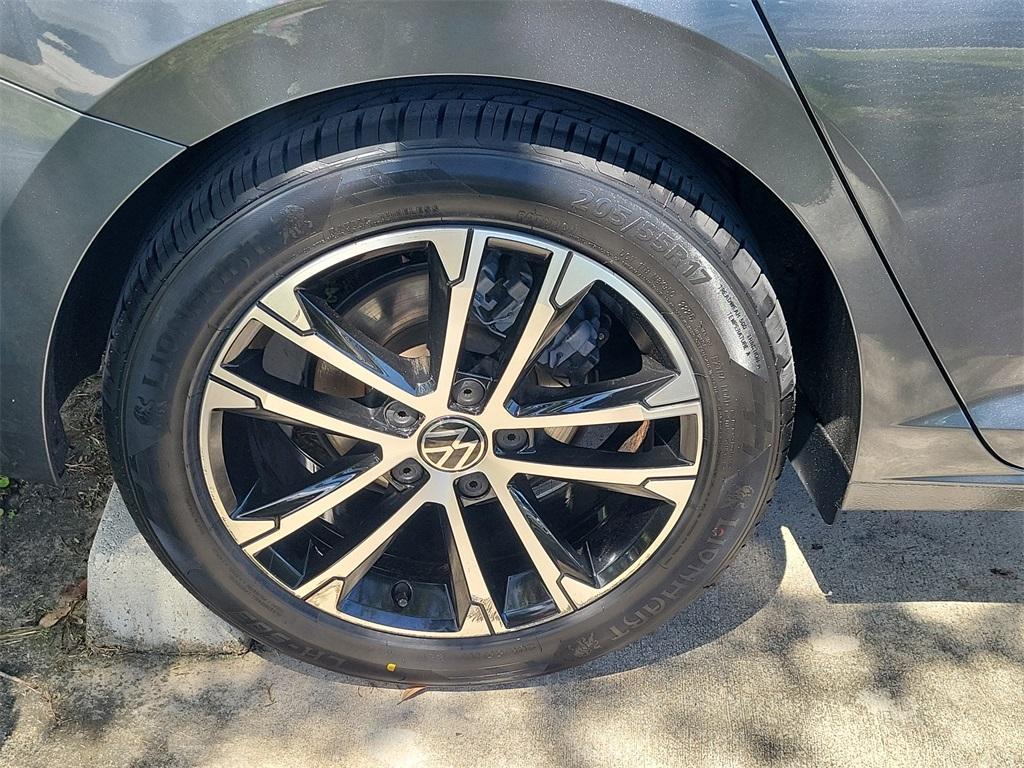 used 2022 Volkswagen Jetta car, priced at $17,777