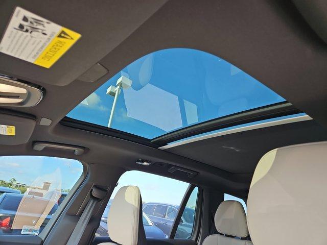 new 2025 Volvo XC90 car, priced at $66,852