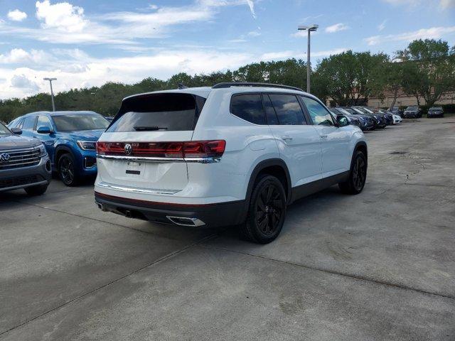 new 2024 Volkswagen Atlas car, priced at $39,847