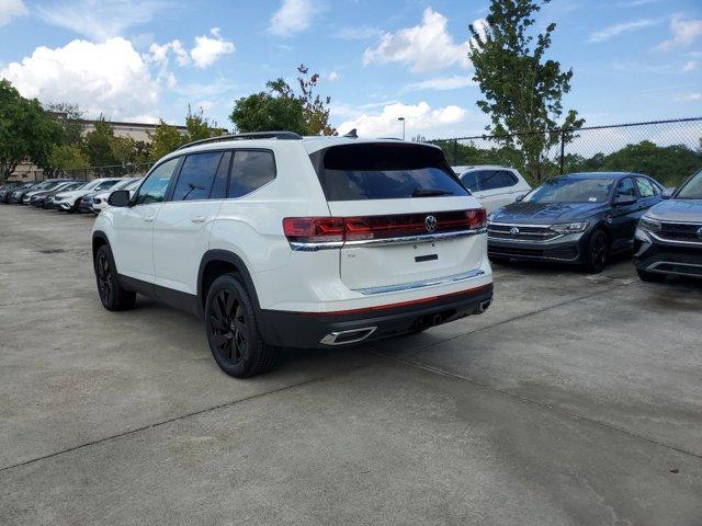 new 2024 Volkswagen Atlas car, priced at $39,847