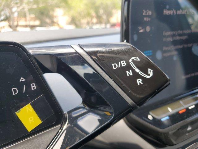 new 2025 Volkswagen ID.4 car