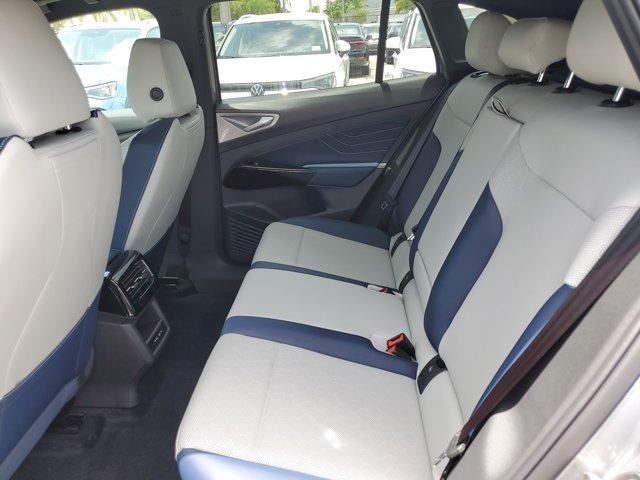 new 2025 Volkswagen ID.4 car