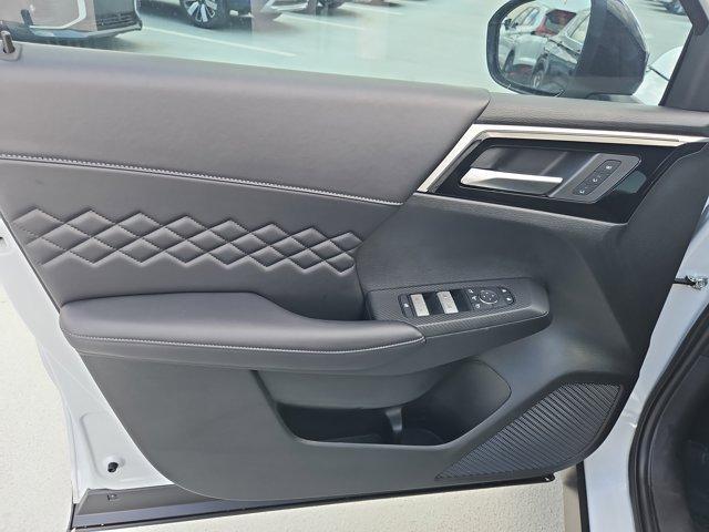 new 2025 Mitsubishi Outlander PHEV car, priced at $51,645