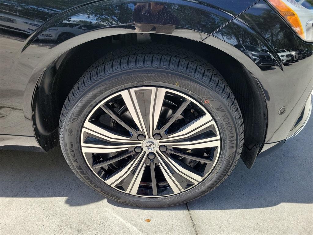 used 2023 Volvo XC60 car, priced at $34,788