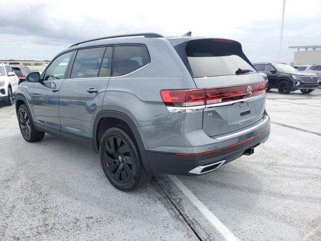 new 2024 Volkswagen Atlas car, priced at $39,381