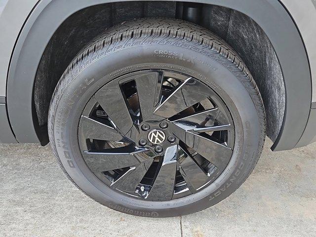 new 2025 Volkswagen Atlas Cross Sport car, priced at $41,969
