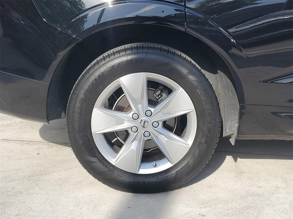 used 2022 Volvo XC60 car, priced at $32,288