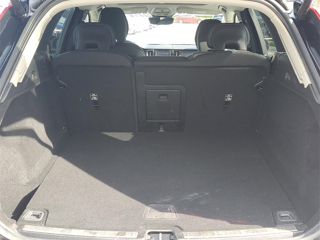 used 2022 Volvo XC60 car, priced at $32,288