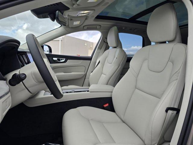 new 2025 Volvo XC60 car, priced at $55,360
