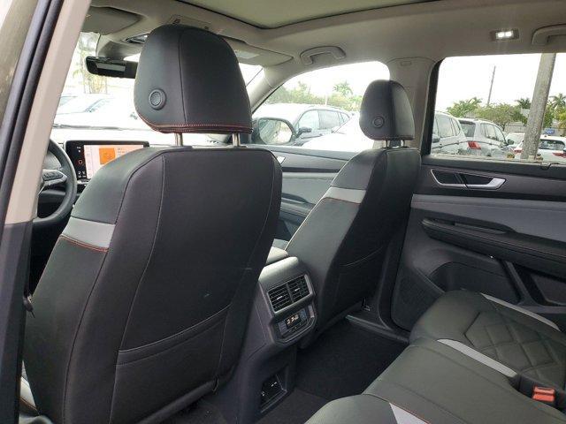new 2025 Volkswagen Atlas car, priced at $48,781