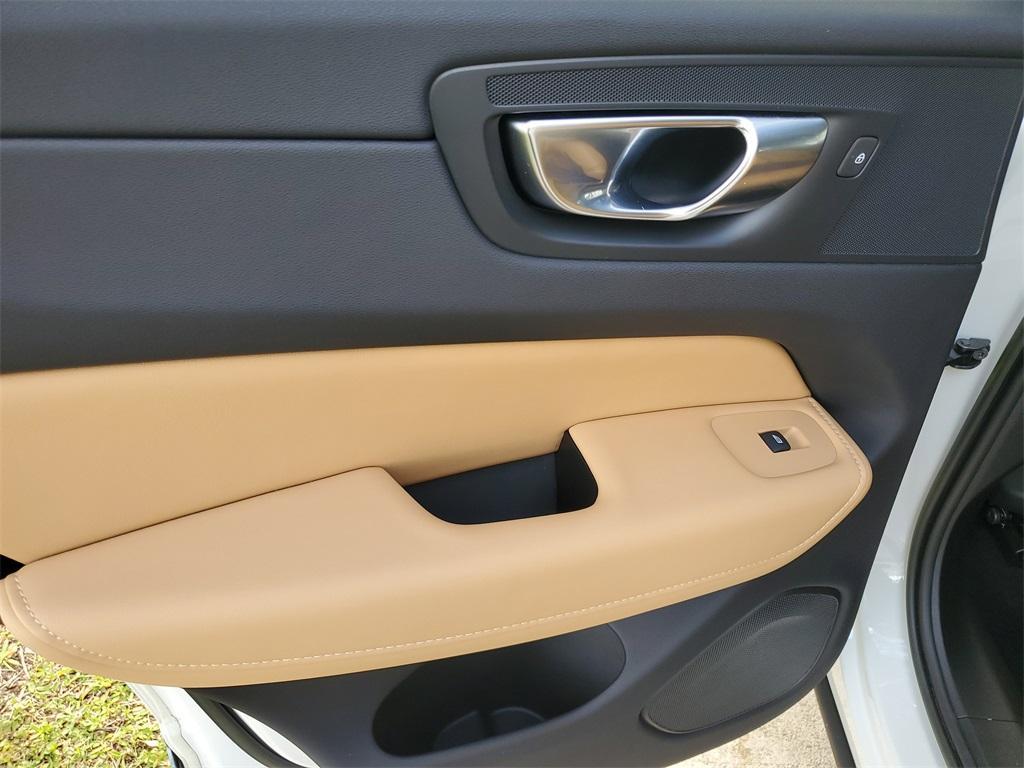used 2022 Volvo XC60 Recharge Plug-In Hybrid car, priced at $47,688