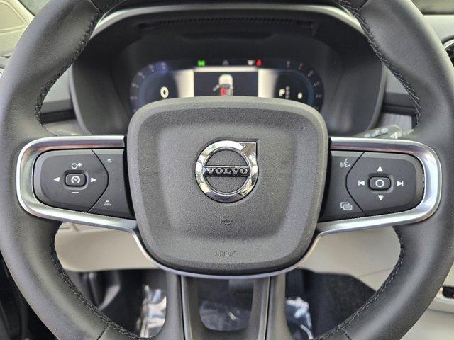 new 2025 Volvo XC40 car, priced at $49,460