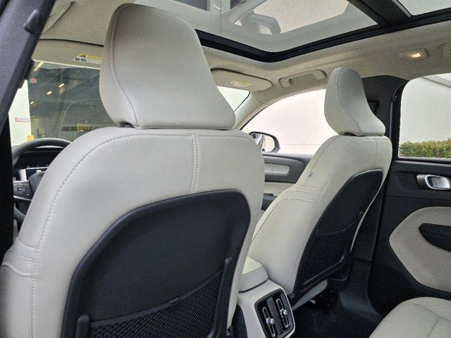 new 2025 Volvo XC40 car, priced at $49,460