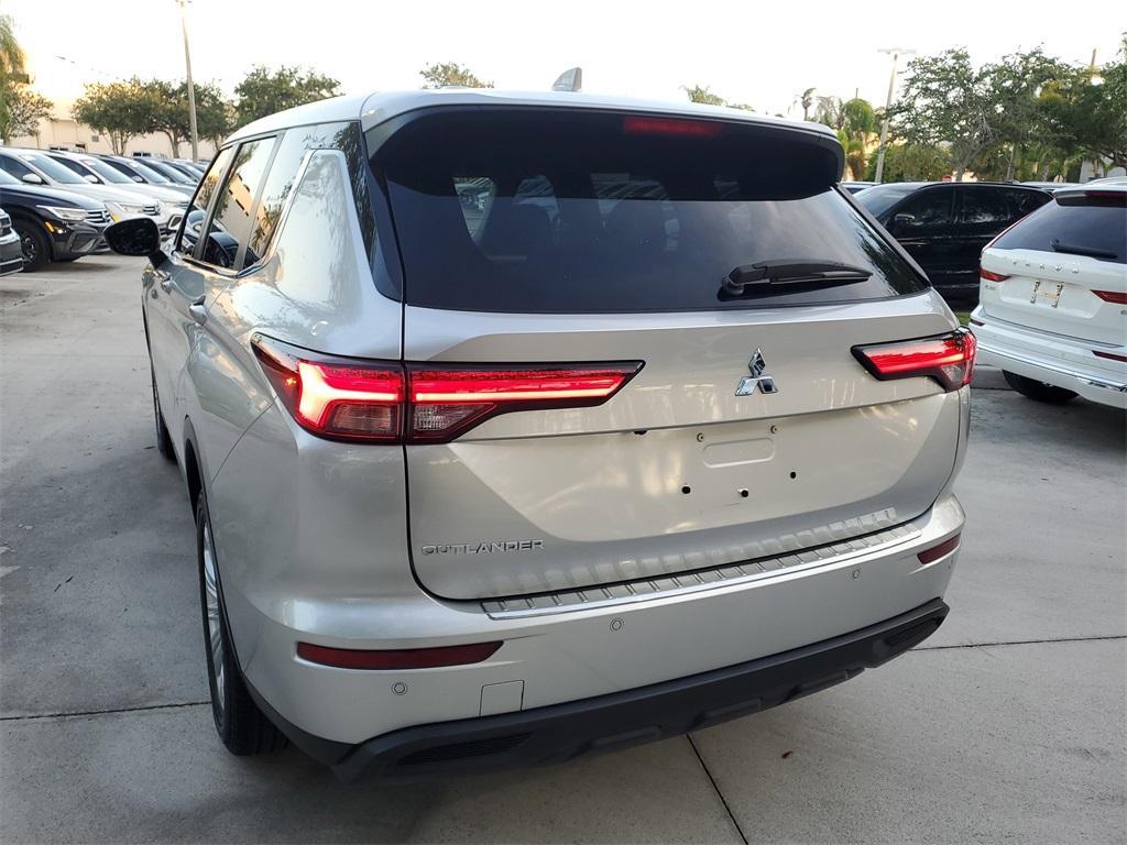 used 2023 Mitsubishi Outlander car, priced at $24,588