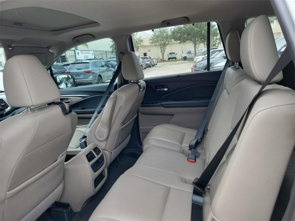 used 2020 Honda Pilot car, priced at $22,898