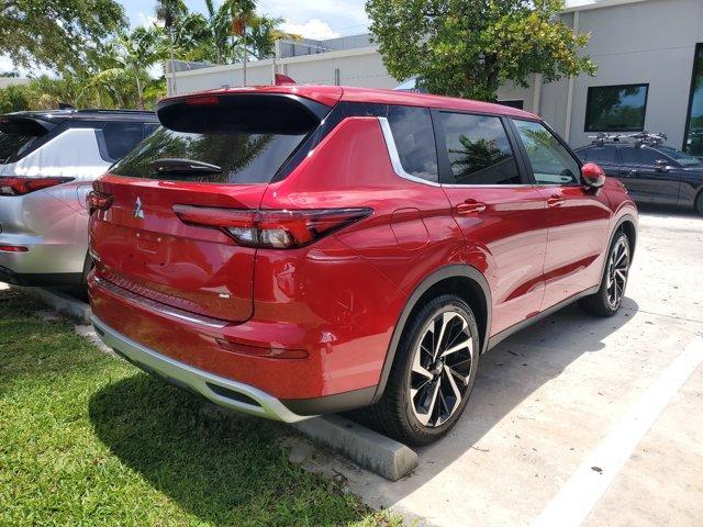 new 2024 Mitsubishi Outlander car, priced at $36,880