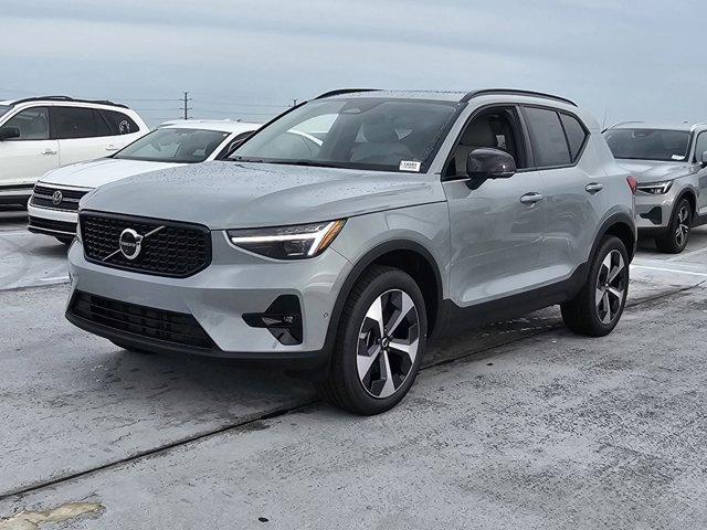 new 2025 Volvo XC40 car, priced at $48,315