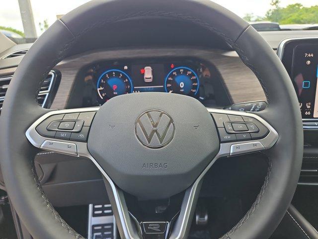 new 2025 Volkswagen Atlas car, priced at $53,310