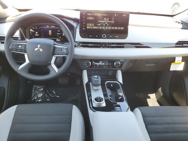 new 2025 Mitsubishi Outlander car, priced at $38,915