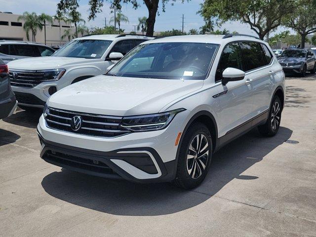 new 2024 Volkswagen Tiguan car, priced at $28,153