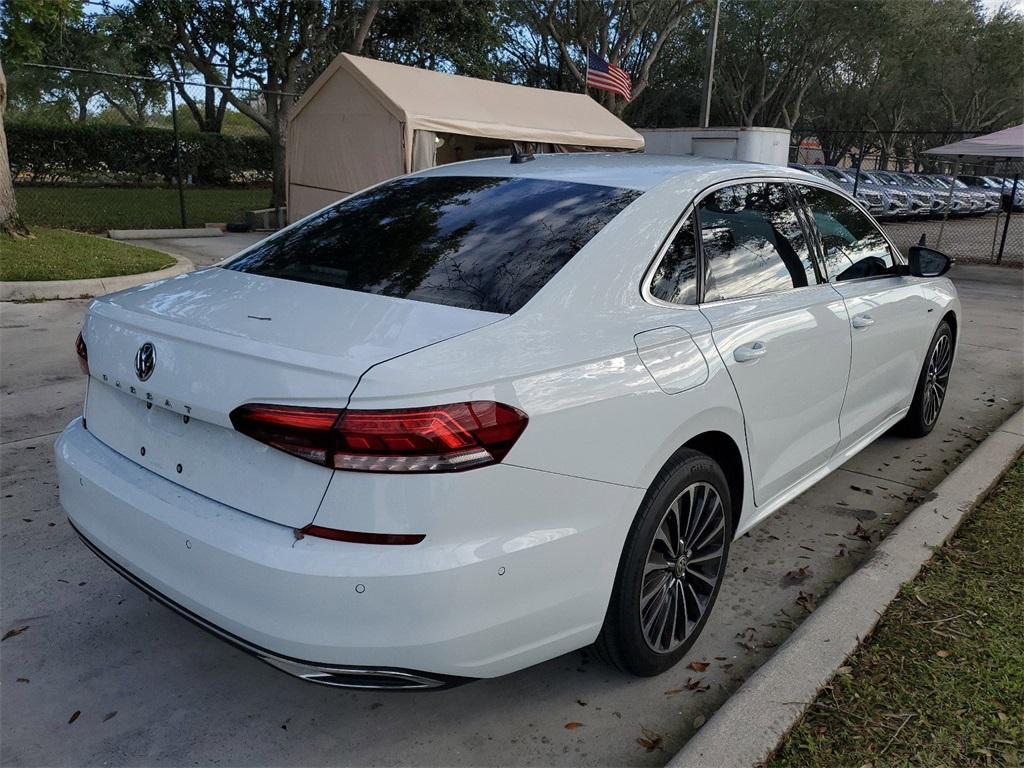 used 2022 Volkswagen Passat car, priced at $19,977