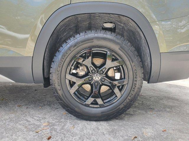 new 2025 Volkswagen Atlas car, priced at $49,351
