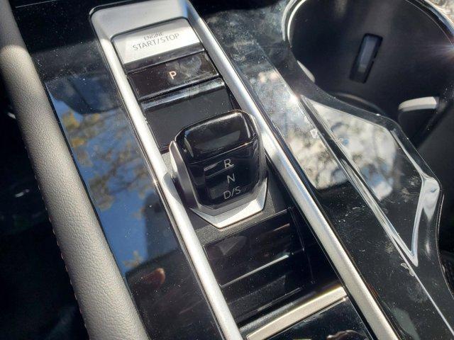 new 2025 Volkswagen Atlas car, priced at $49,351
