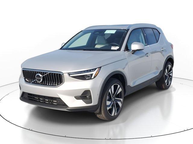 new 2025 Volvo XC40 car, priced at $51,000