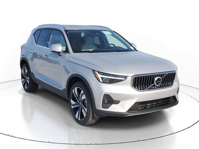 new 2025 Volvo XC40 car, priced at $51,000