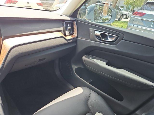used 2022 Volvo XC60 car, priced at $33,688