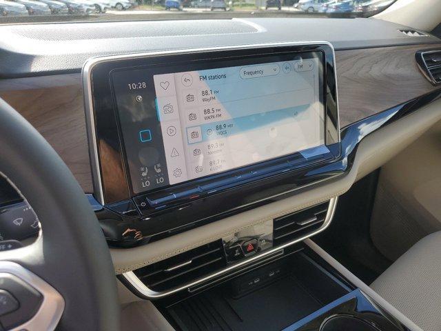 new 2025 Volkswagen Atlas car, priced at $45,821