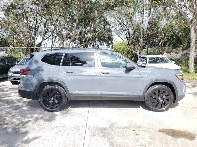 new 2025 Volkswagen Atlas car, priced at $45,821