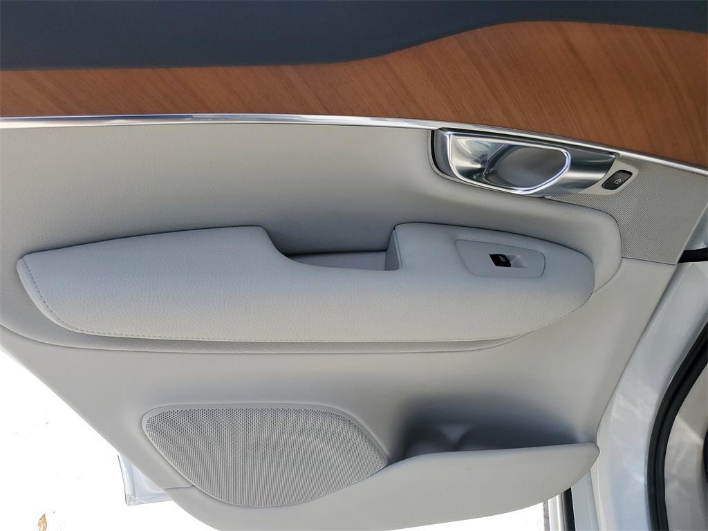 used 2022 Volvo XC90 car, priced at $38,988