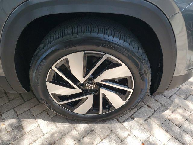 used 2024 Volkswagen Atlas car, priced at $35,677