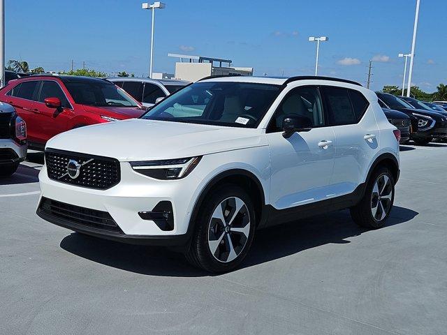new 2025 Volvo XC40 car, priced at $46,889