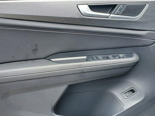 new 2026 Volkswagen Atlas Cross Sport car, priced at $43,170