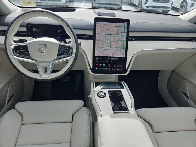 new 2025 Volvo EX90 car, priced at $80,379