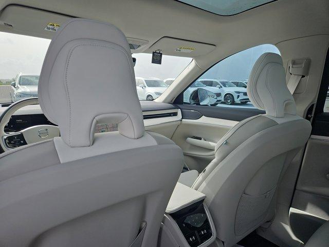 new 2025 Volvo EX90 car, priced at $80,379