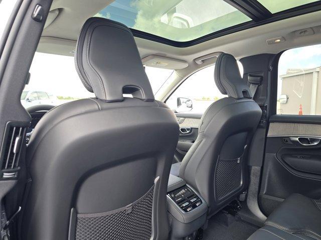 new 2025 Volvo XC90 car, priced at $72,755