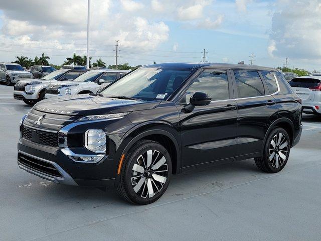 new 2025 Mitsubishi Outlander car, priced at $39,305
