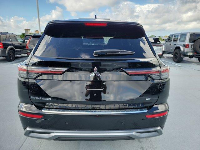 new 2025 Mitsubishi Outlander car, priced at $39,305