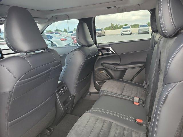 new 2025 Mitsubishi Outlander car, priced at $39,305