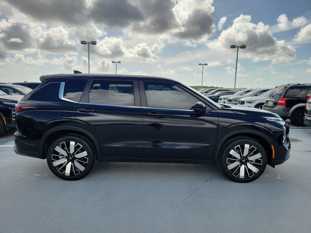new 2025 Mitsubishi Outlander car, priced at $39,305