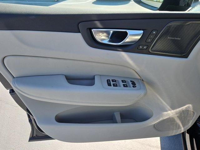 new 2025 Volvo XC60 car, priced at $59,937