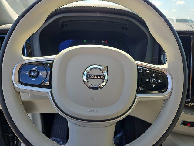 new 2025 Volvo XC60 car, priced at $59,937