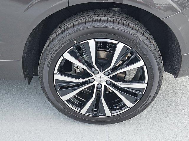 new 2025 Volvo XC60 car, priced at $53,625